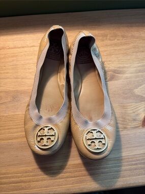 Tory Burch Claire elastic patent leather Ballet Flats